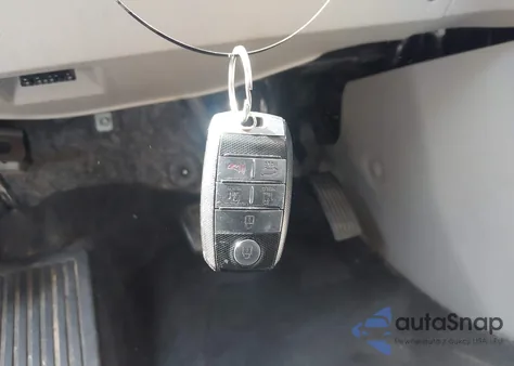 2017 Kia Sedona Lx из США, поврежденный, VIN KNDMB5C13H6320774